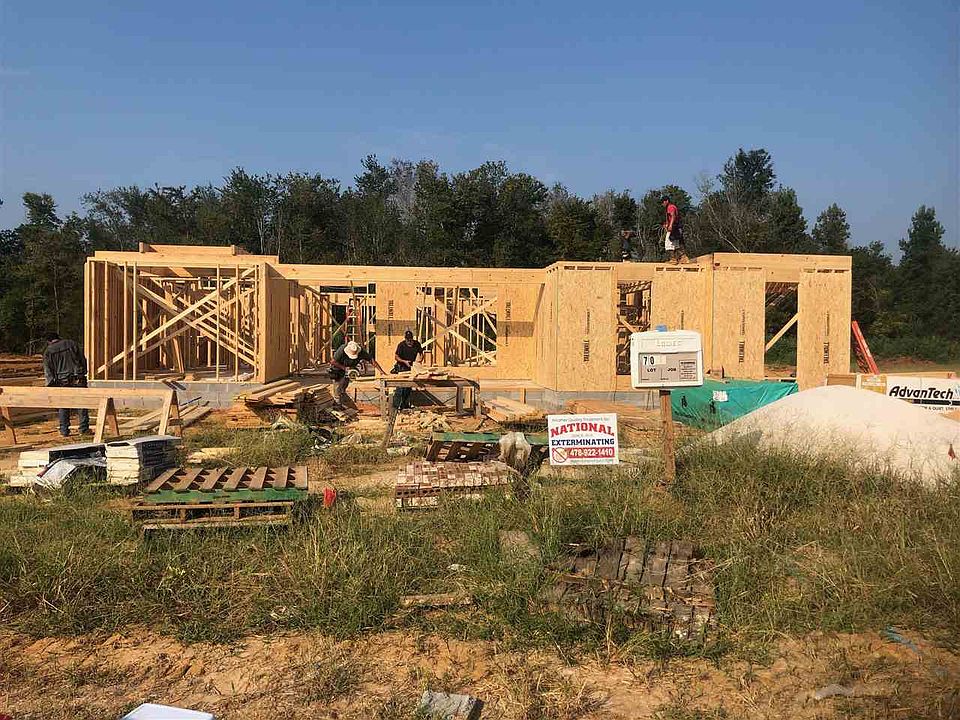 2nd image of 202 Larkwood Bnd