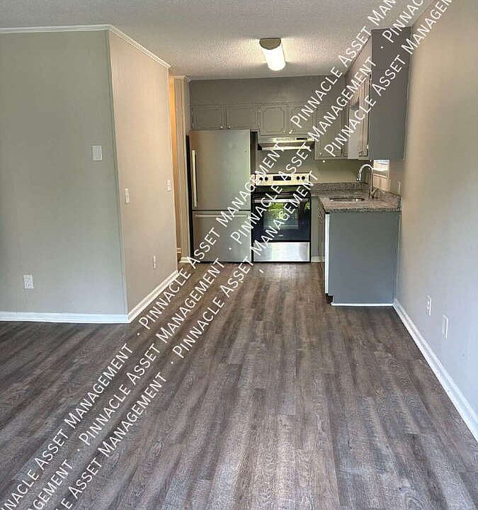 1st image of 154 S Cedar Ln