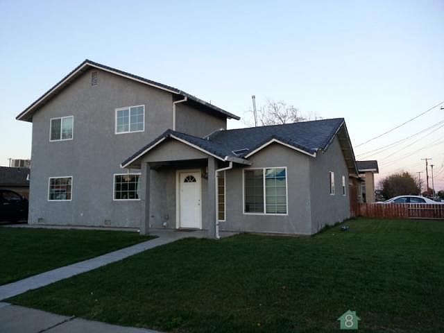 1st image of 6845 Woodbine Ave