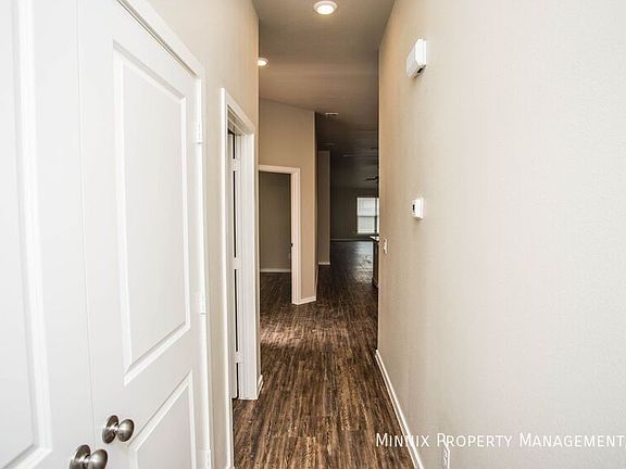 5th image of 2111 N Jayton Ave Unit B