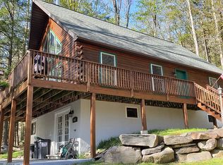 117 Laurel Ln, Greentown, PA 18426