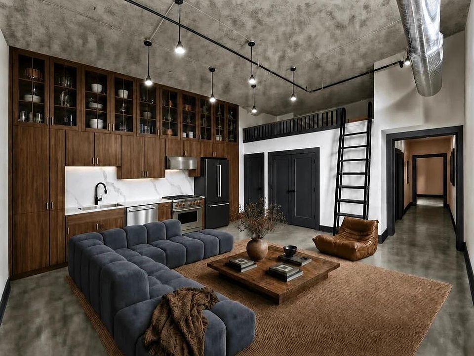 1st image of 2424 E 18th St #1