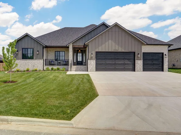 1756 N Marlowe Avenue, Springfield, MO 65802
