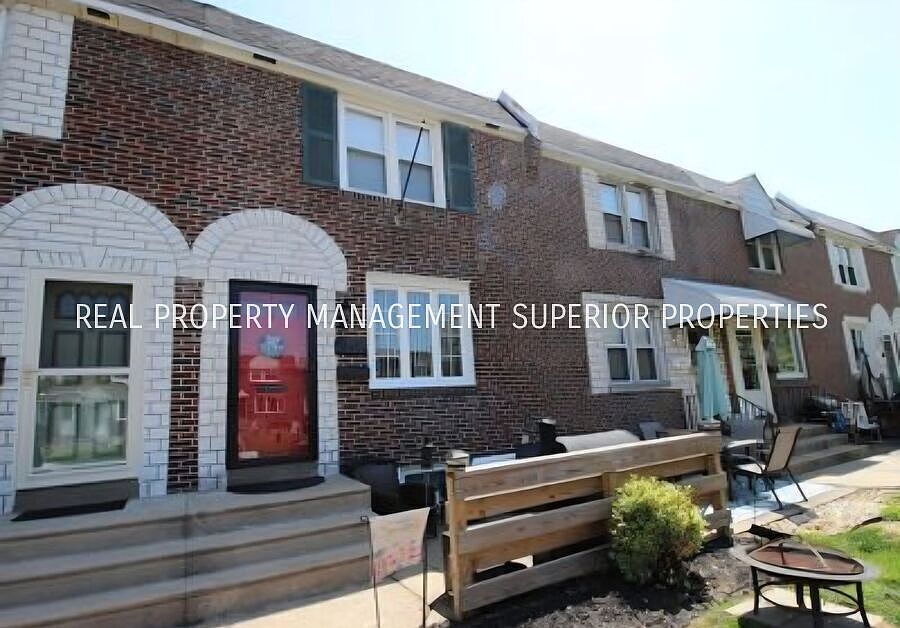 1st image of 928 Maple Ave