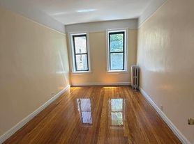 671 W 193rd St, New York, NY