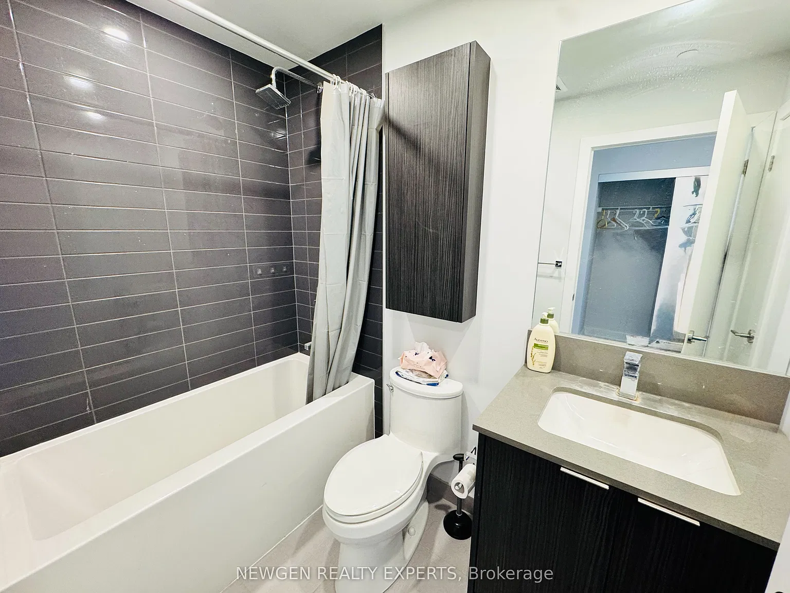 1 bed, $2,150 — Photo 4