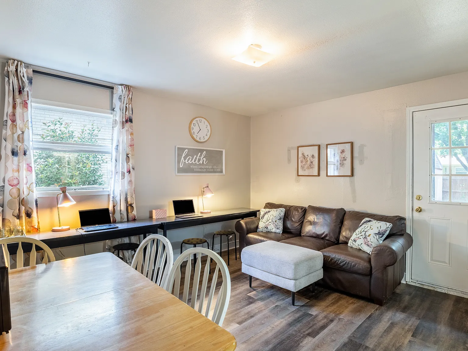 2418 Scotswood Drive - 2 — Photo 4