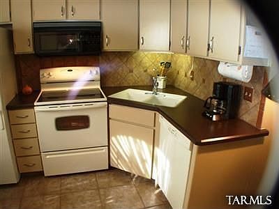 4th image of 212 W Paseo Del Prado