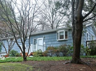2834 Holly Dr, Yorktown Heights, NY 10598