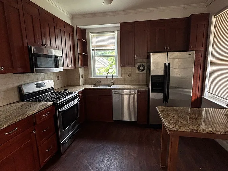 507 Parsons St — Photo 4