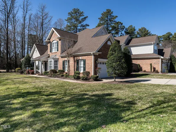 9505 Brookchase Dr, Raleigh, NC 27617