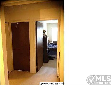 5th image of 1249B Hamilton Ct
