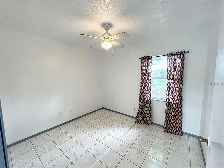 6920 Edgefield Ln — Photo 3