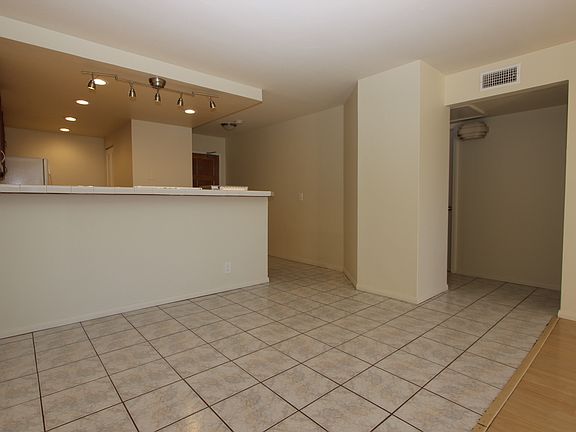 5th image of 4402 Mentone St Unit 305
