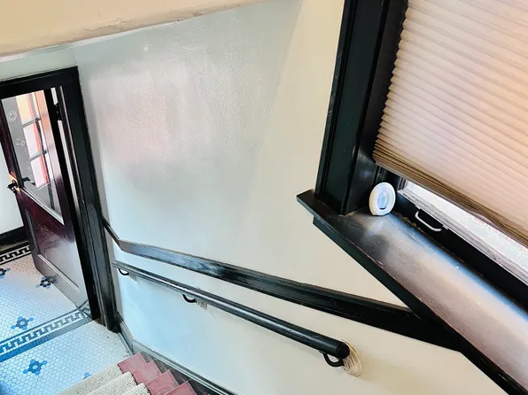 8533 S Oglesby Ave #2, Chicago, IL 60617