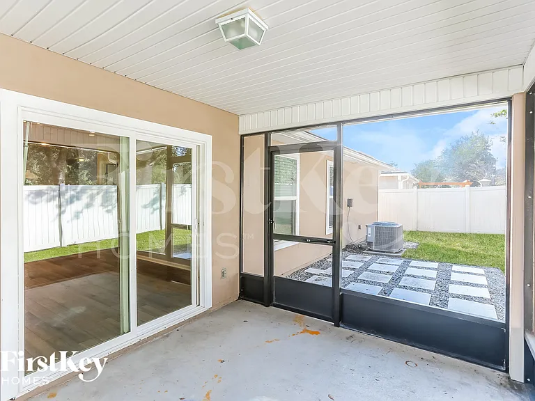4145 Emilio Ln — Photo 11