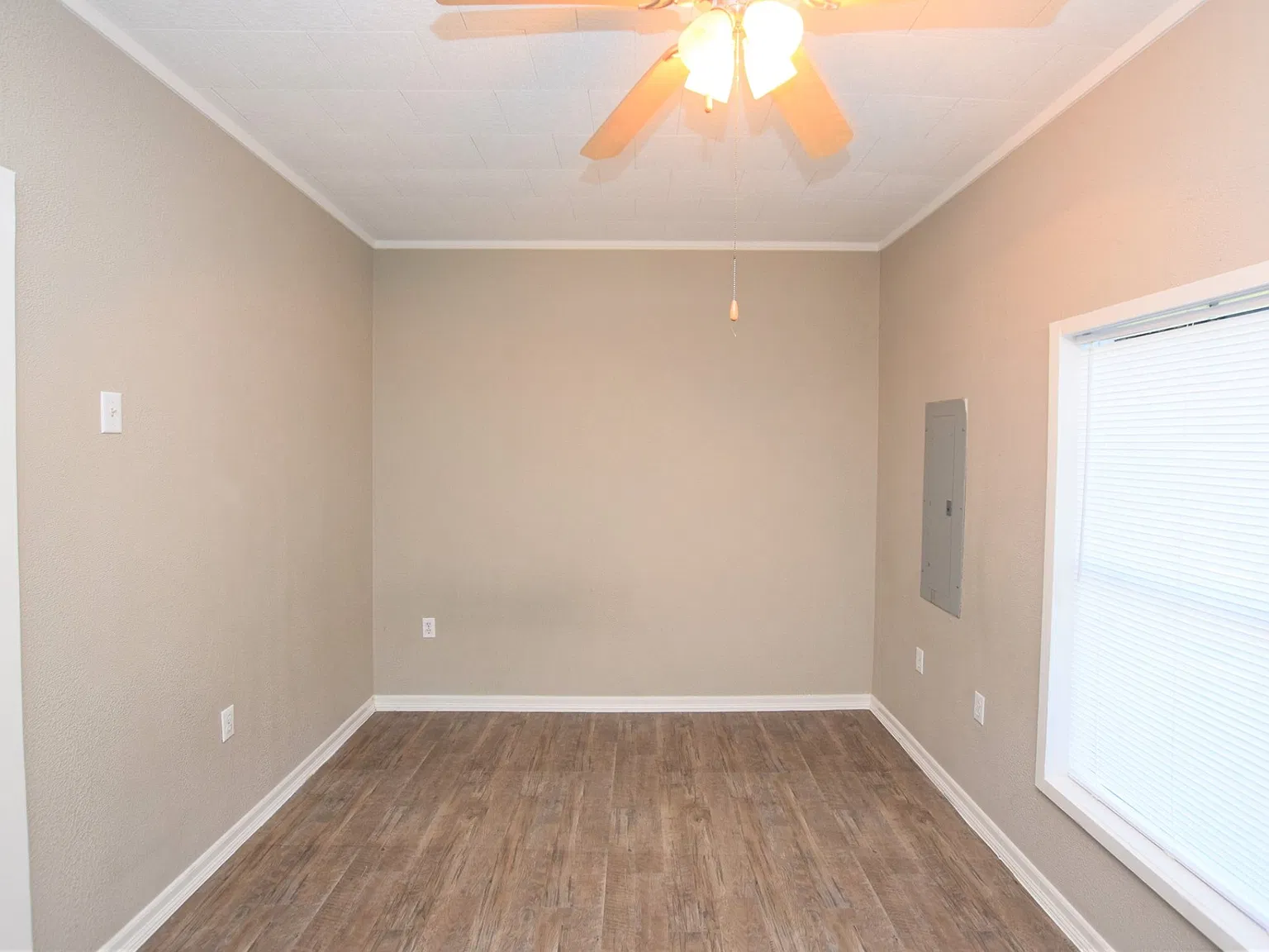 1 bed, $850 — Photo 2