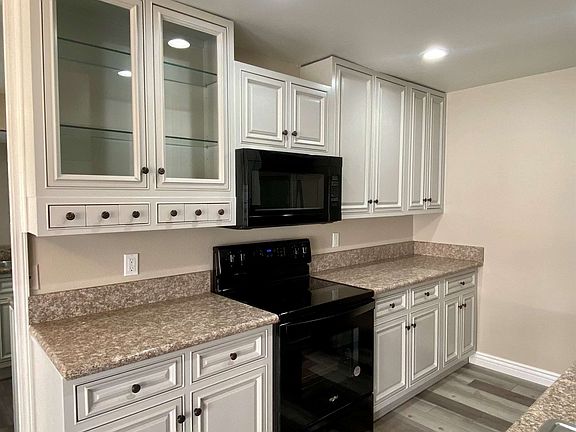 2nd image of 1266 Landsburn Cir
