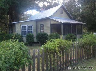 101 Cypress St, Melrose, FL 32666