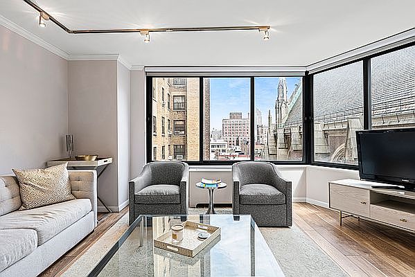1st image of 155 W 70th St APT 9A