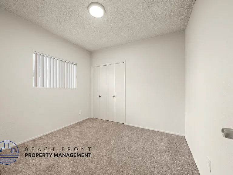 900 N Wilmington Blvd — Photo 6