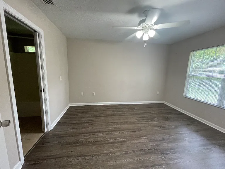 1754 SW Grandview St #101 — Photo 9