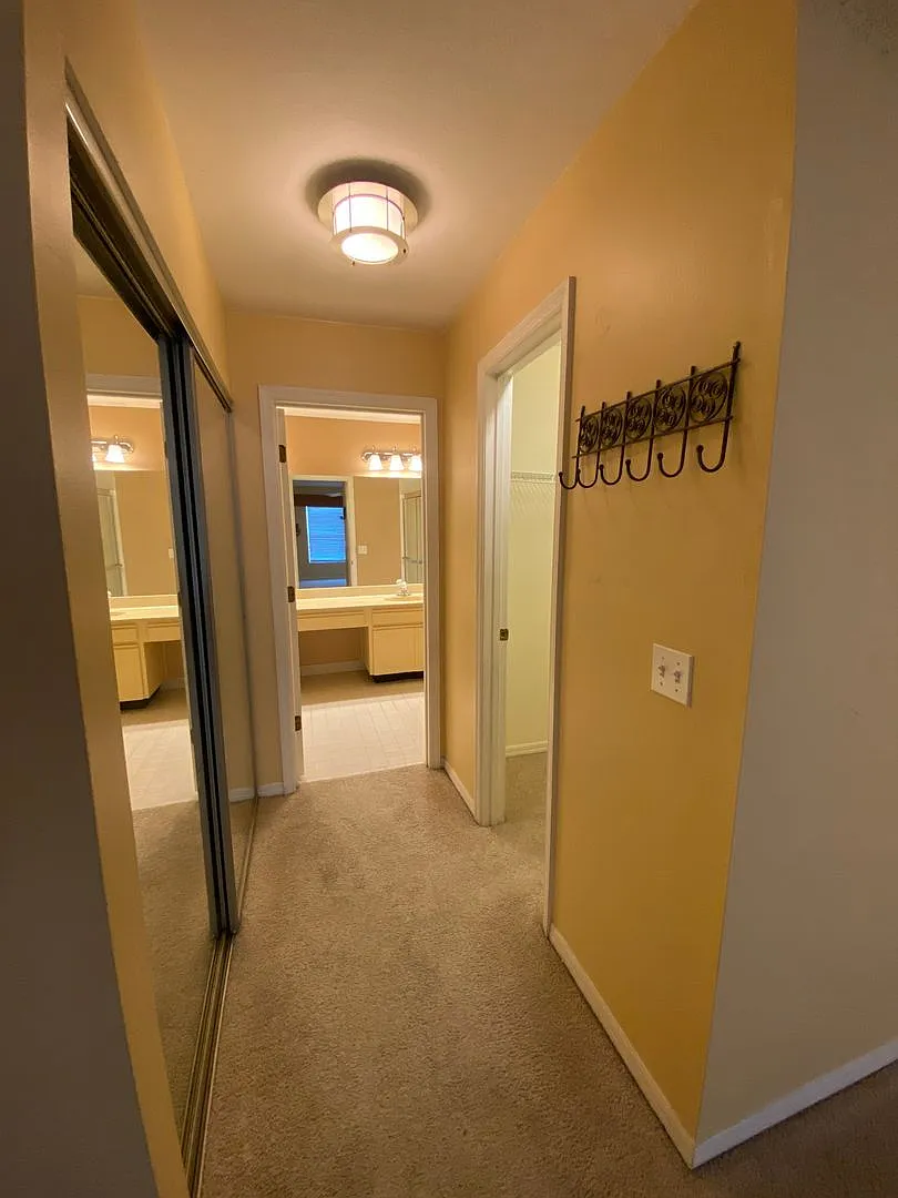 Newly updated 3/2 in Cala Hills — Photo 2