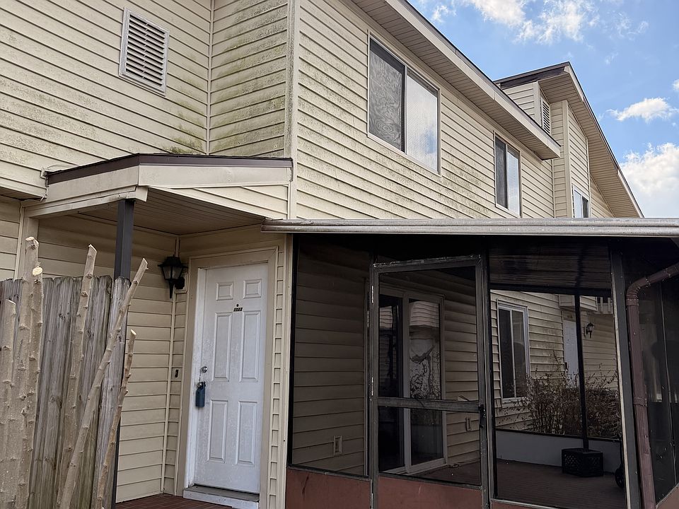 1st image of 1023 Spring Meadow Dr #1