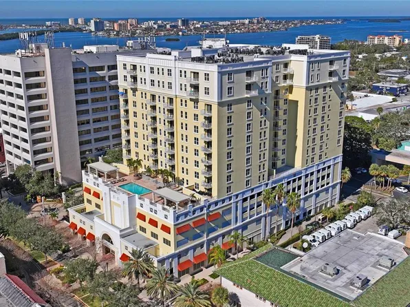 628 Cleveland St APT 1503, Clearwater, FL 33755