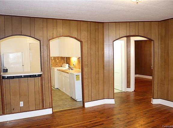 3rd image of 1701 Wilson W Lee Blvd