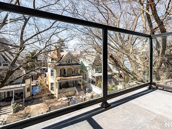 5th image of 675 E 32nd St #42
