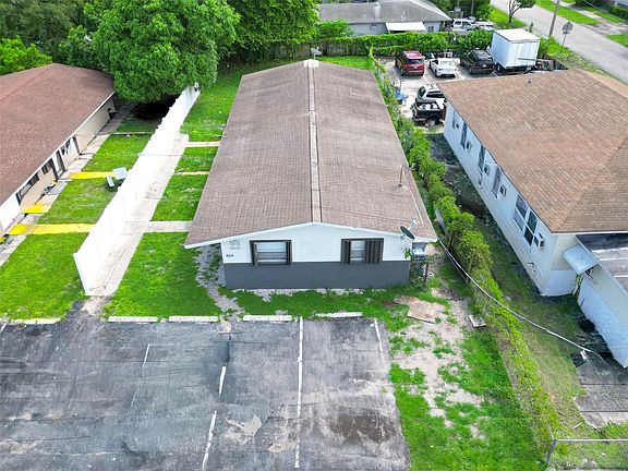 2nd image of 404 NE 4th Street