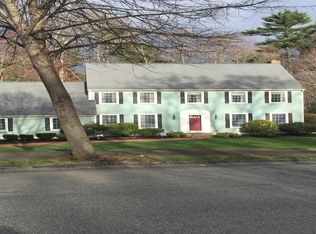 27 Thoreau Cir, Beverly, MA 01915