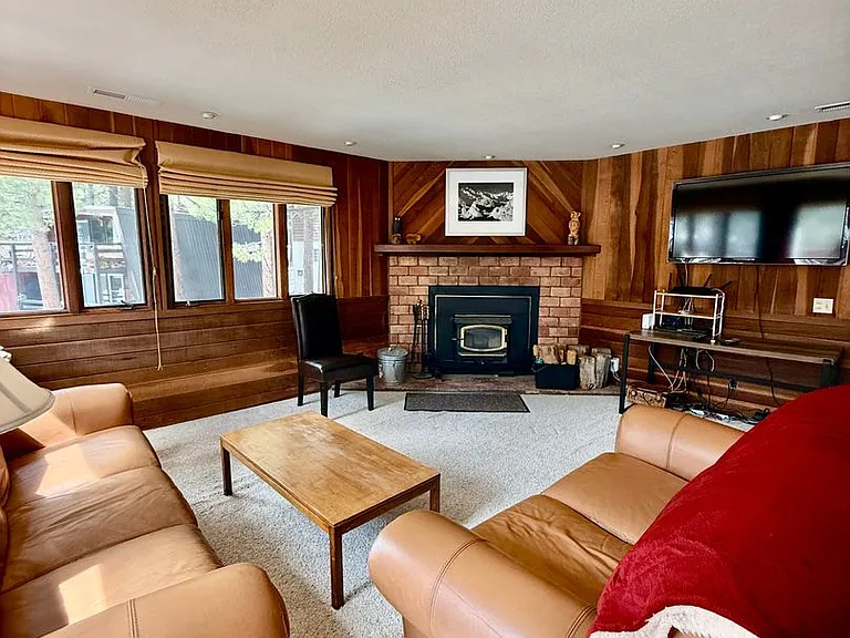 406 Monterey Pl — Photo 10