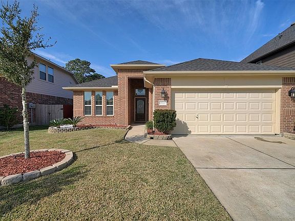 4th image of 15723 Whisper Woods Dr