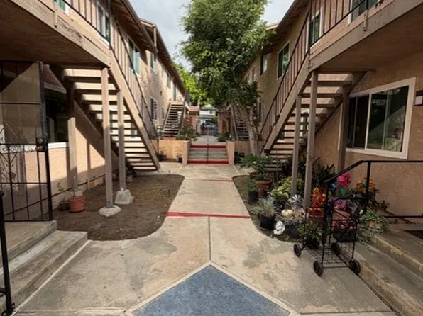 914 Gillespie Dr, Spring Valley, CA