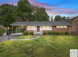 802 Clarke Rd, Martinsville, VA 24112
