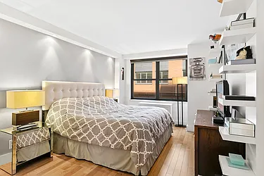 Rented by R New York