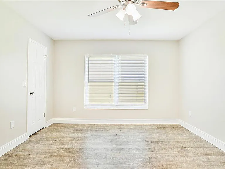 4023 Meandering Ct — Photo 25