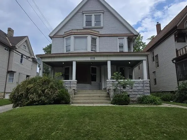 434 North 32nd STREET, Milwaukee, WI 53208