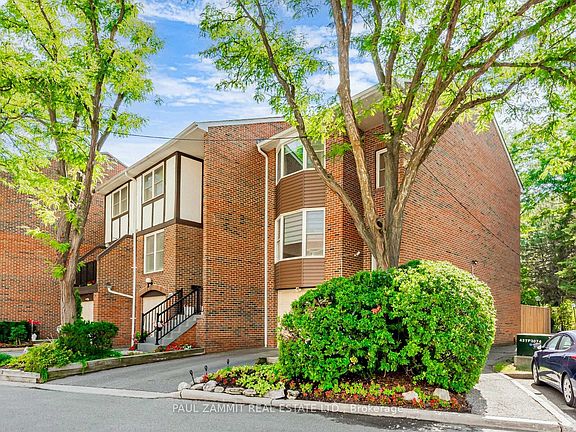 2nd image of 42 Windsor Court Rd