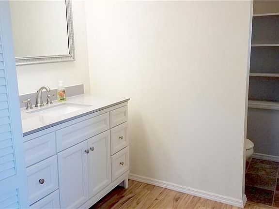 3rd image of 606 Terra Ct