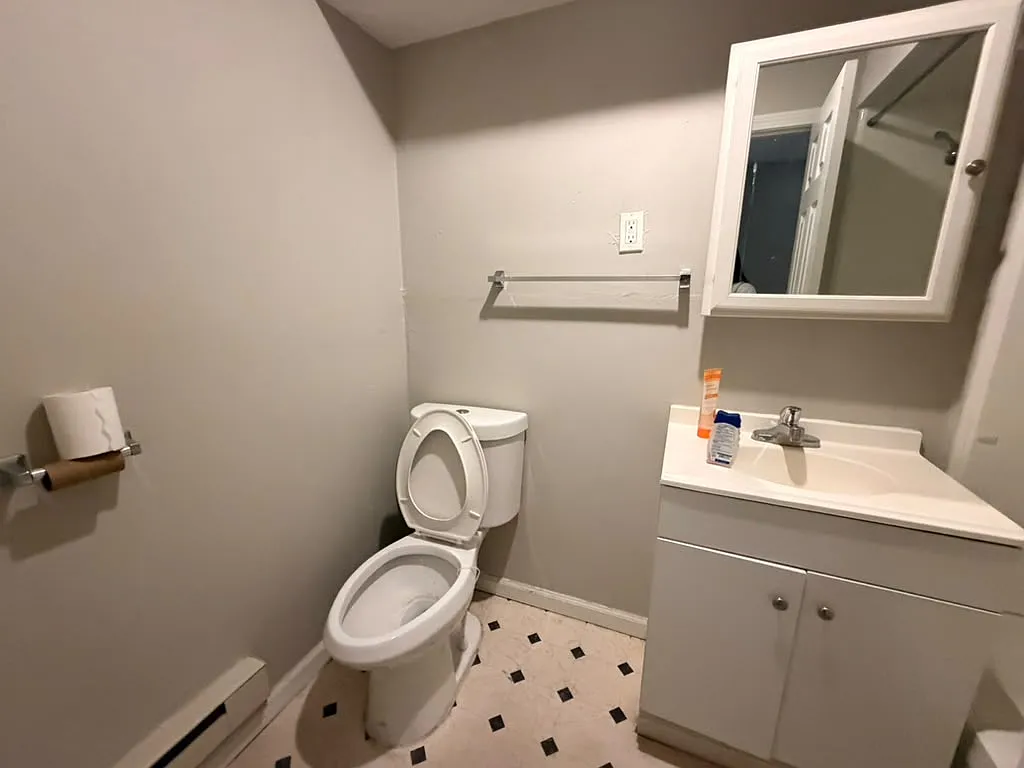 2 bed, 1.5 bath, $1,700 — Photo 2