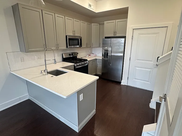 516 W Montgomery Ave #3 — Photo 3