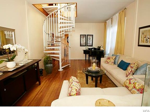5th image of 42 Fairmount Ave
