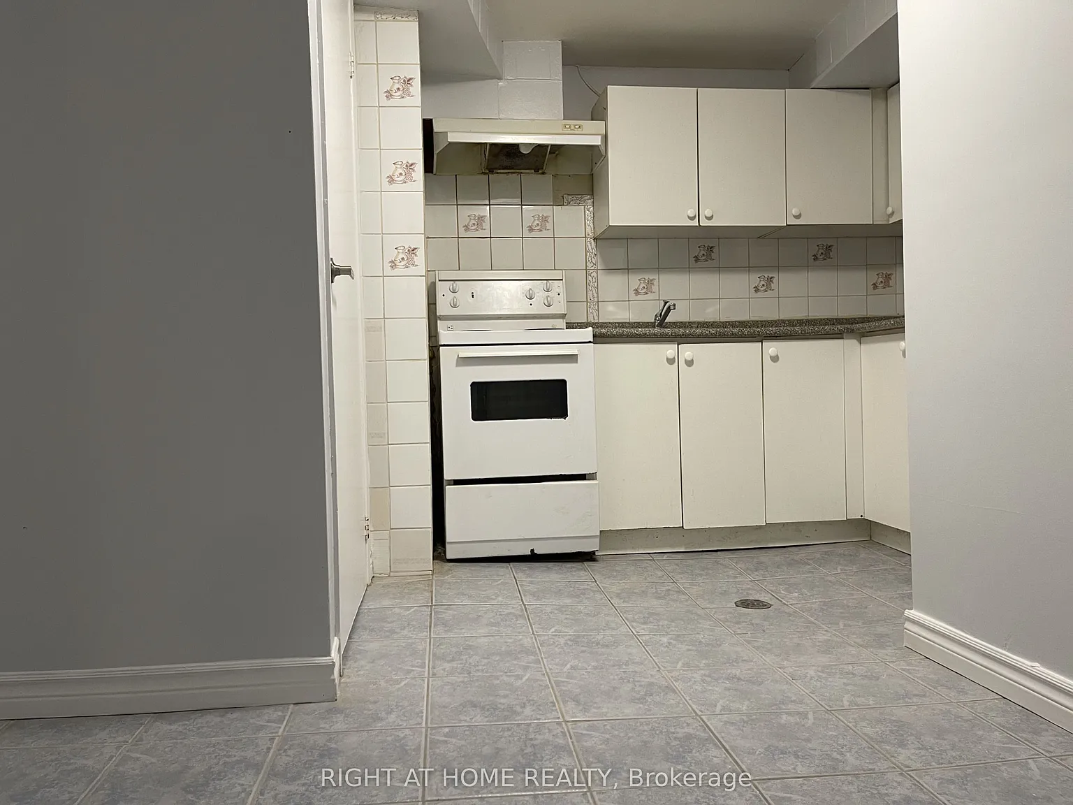 1 bed, $1,099 — Photo 2