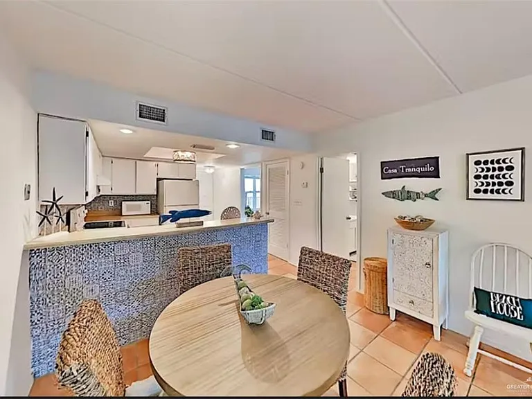 115 E Coronado Dr — Photo 11