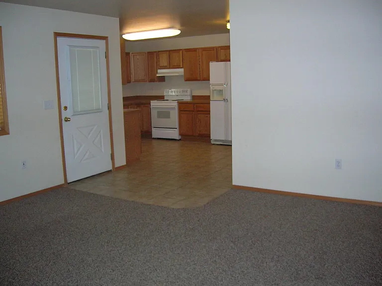 2510 NW Ravenna Ct #B — Photo 2