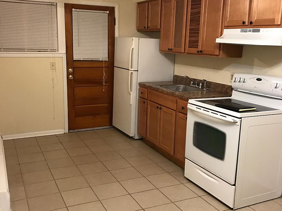 2nd image of 10720 S Ridgeland Ave APT 7