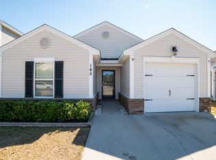 145 Lakepointe Dr, Pt Wentworth, GA 31407